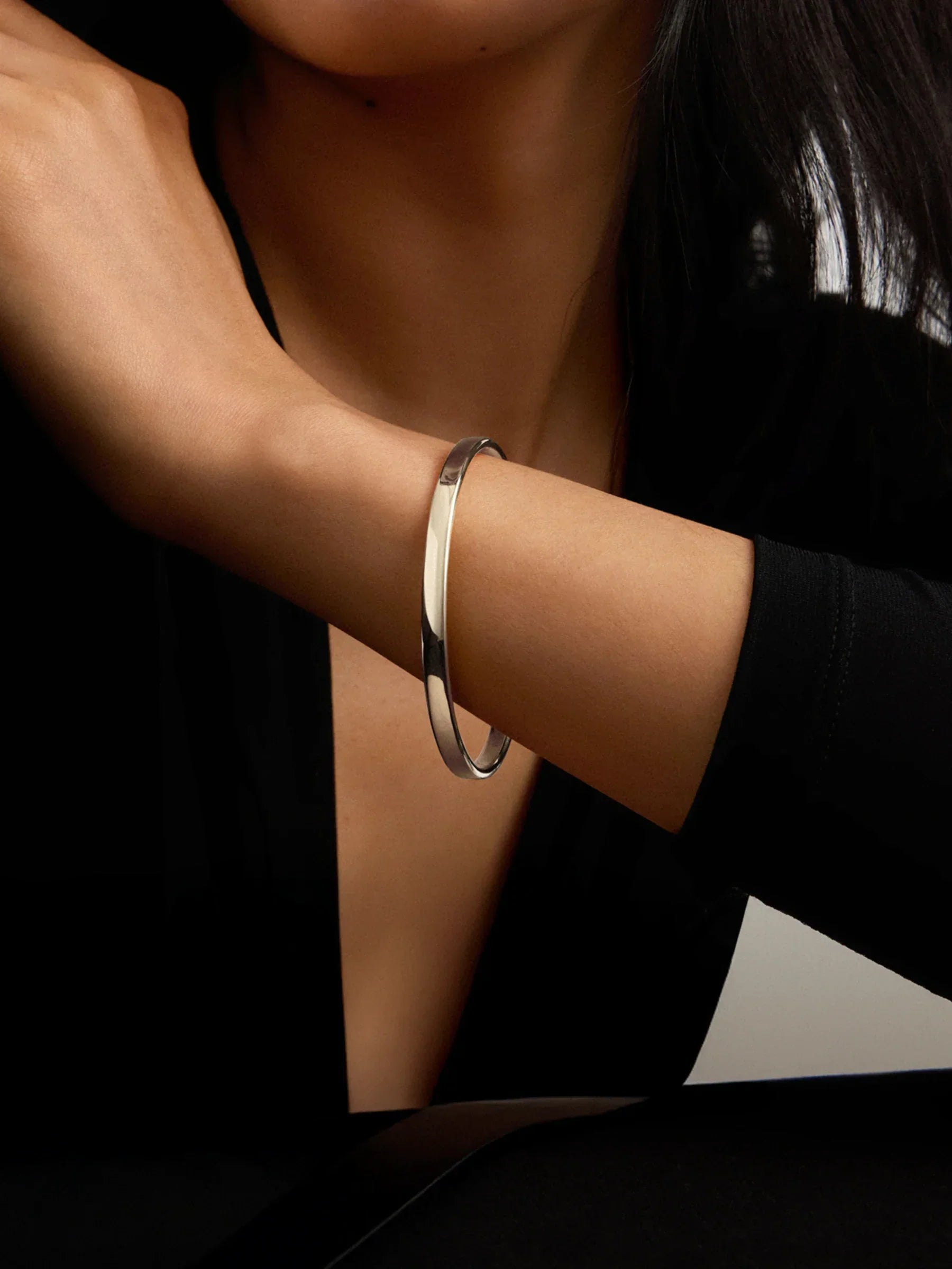 How to Stay Safe While Traveling