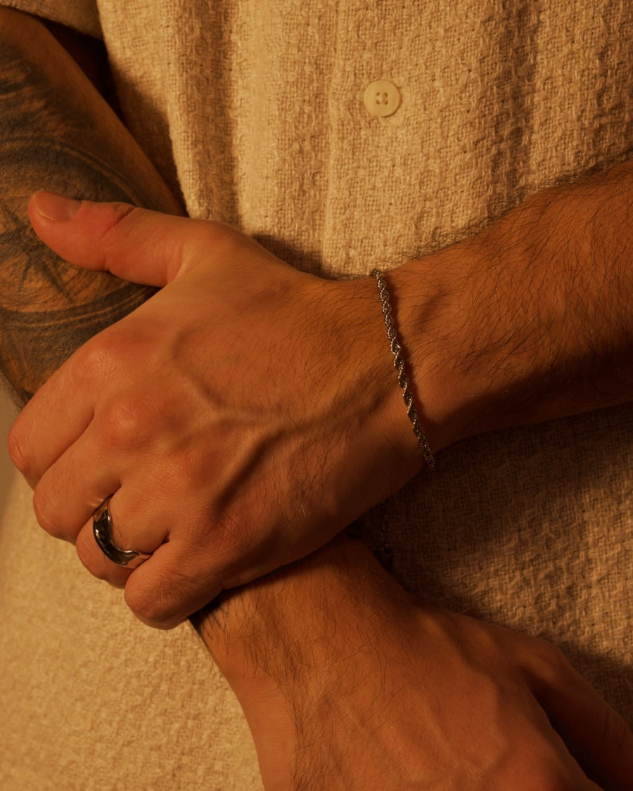 Rope Chain Bracelet — Silver — A Closer Look
