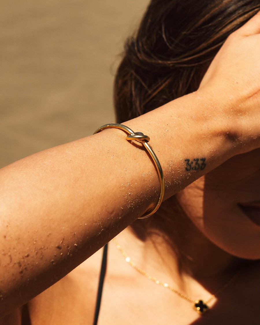 Knot Bracelet — An Everyday Accent