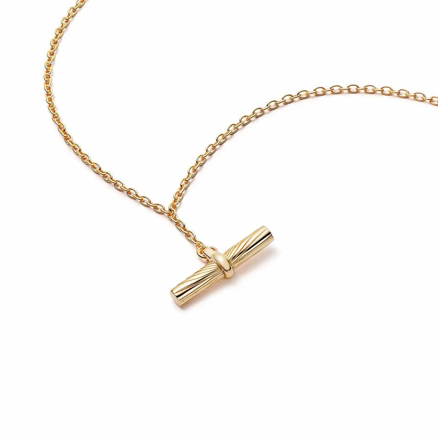 Estée Aria T-Bar Pendant Necklace — An Everyday Accent