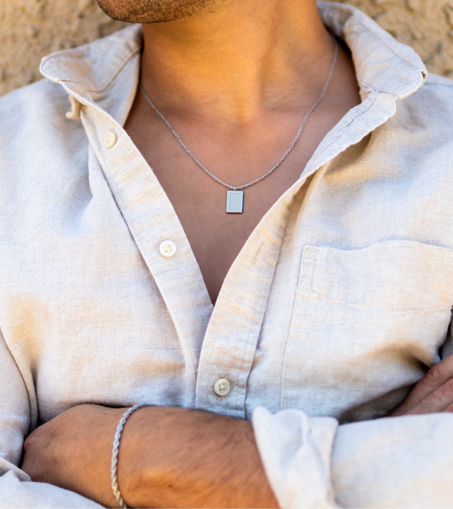 Eterna Necklace Silver — A Closer Look