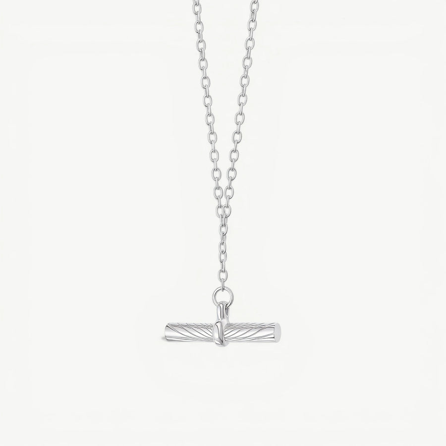 Estée Aria T-Bar Necklace — The Signature Detail