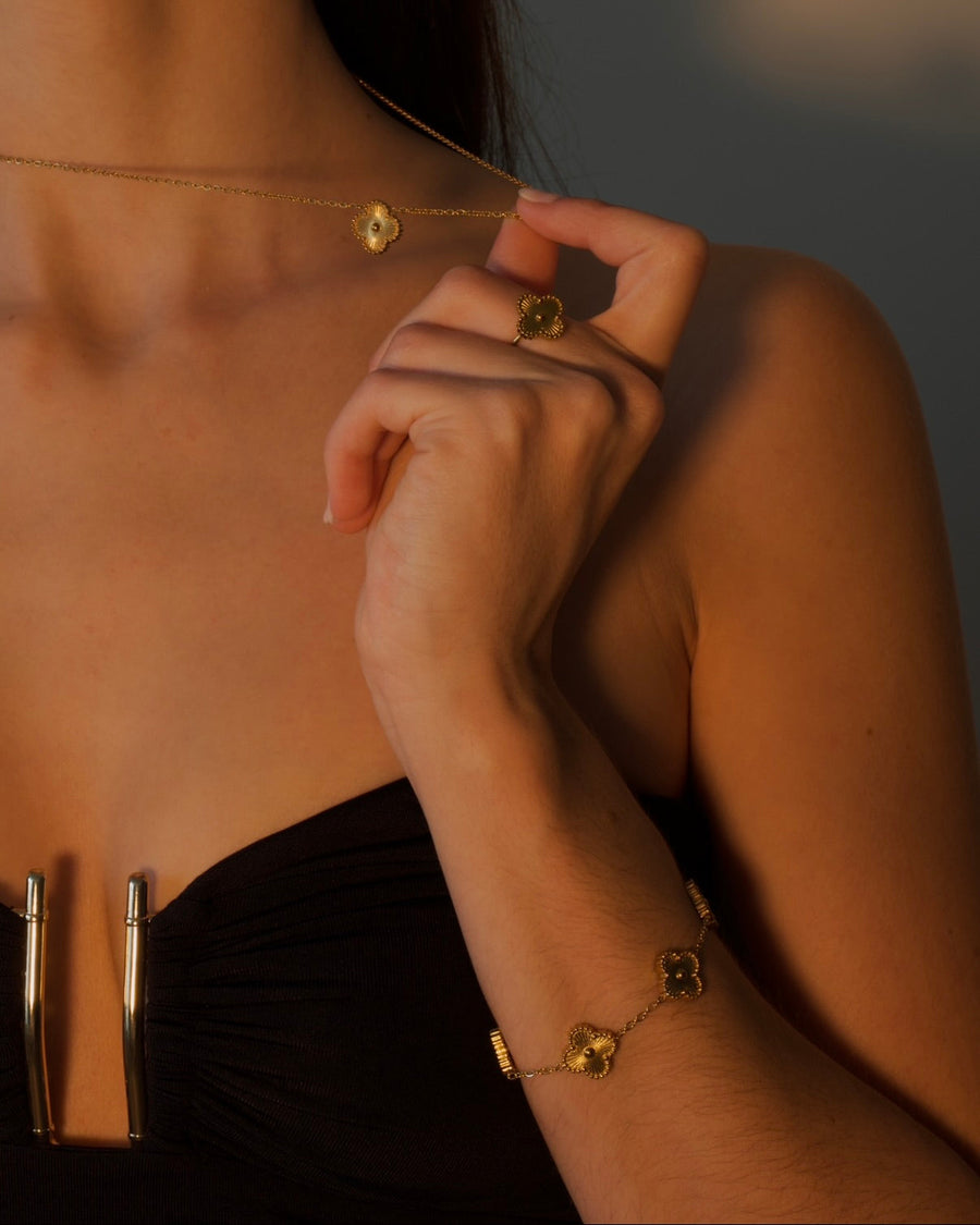 Alma Gold Ring — An Everyday Accent