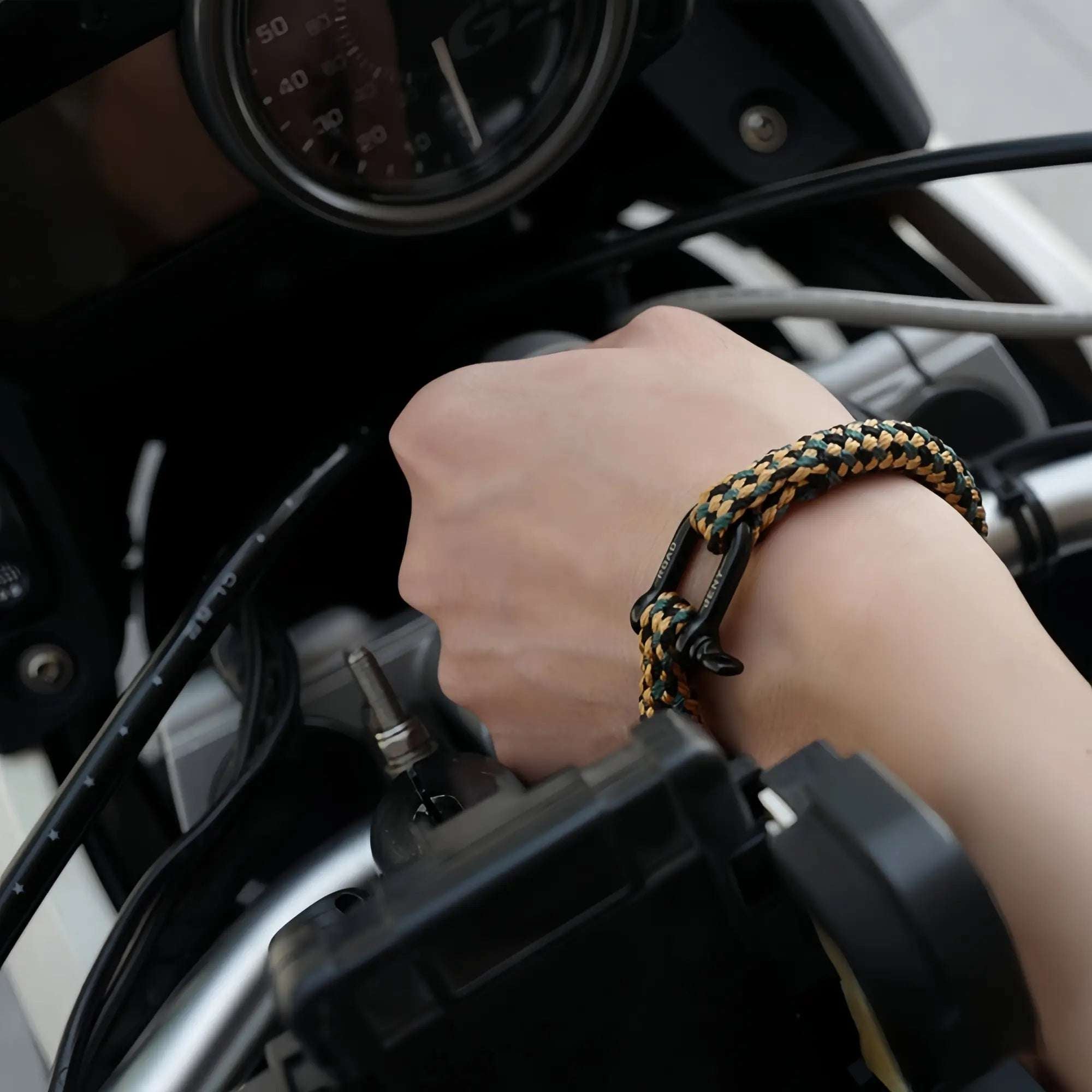 Tricolor Hand-woven Bracelet