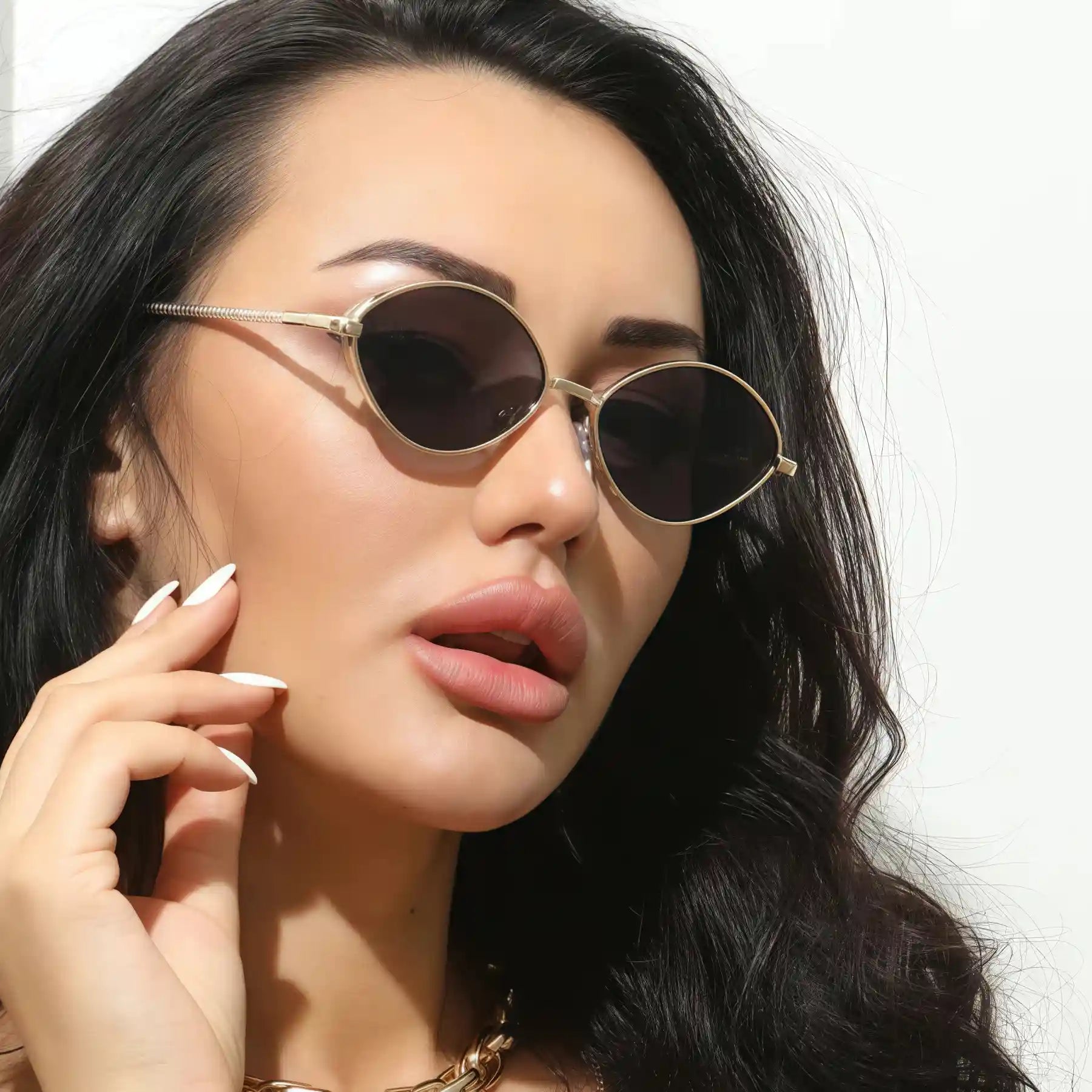 SUN7 Retro Round Sunglasses - EastCurated