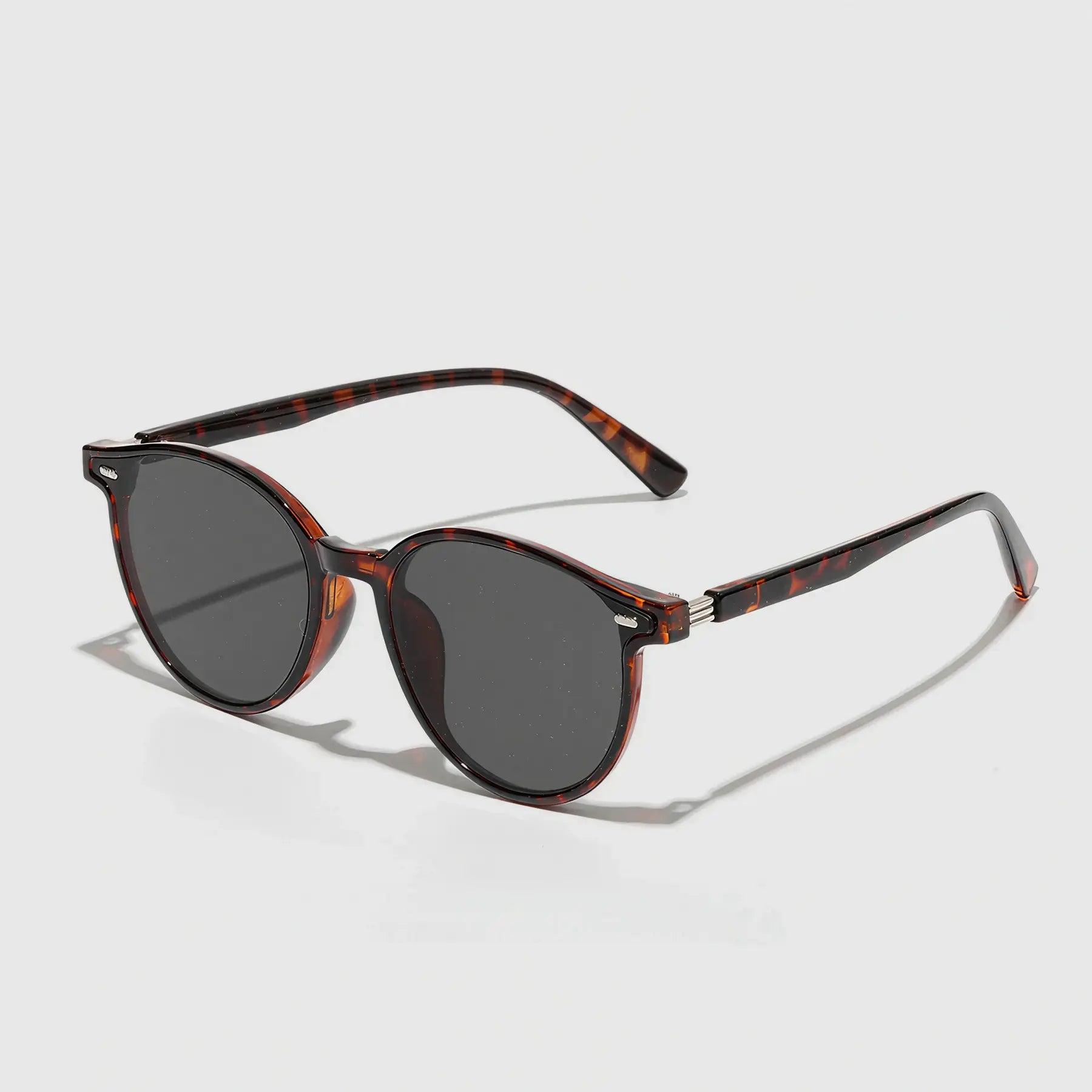 Round light trendy Fashion Thin Frame Retro Sunglasses