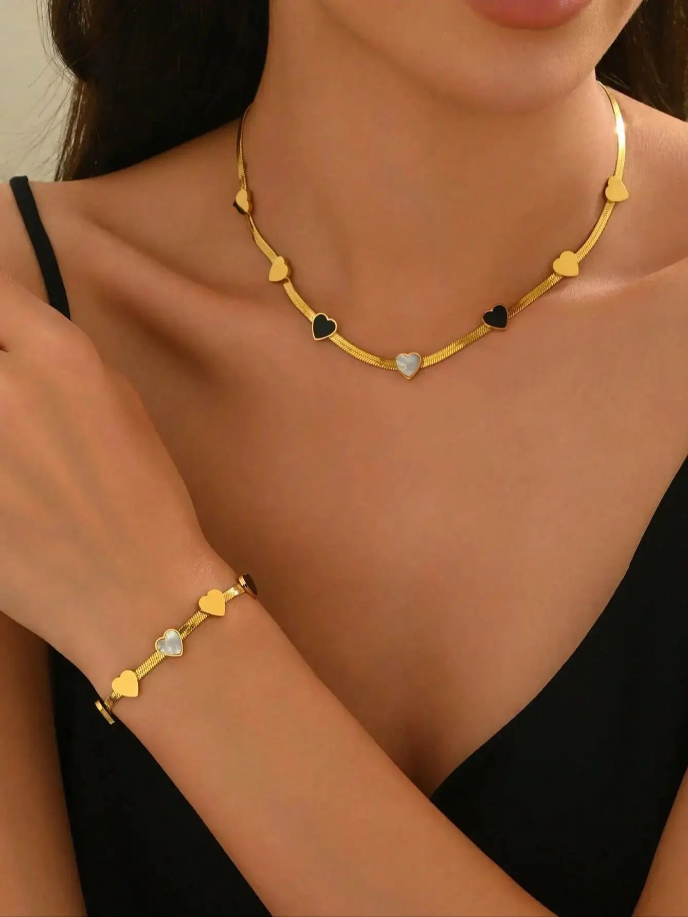 Women's Heart Shape 18K Gold Plated Necklace and Bracelet Set - EastCurated