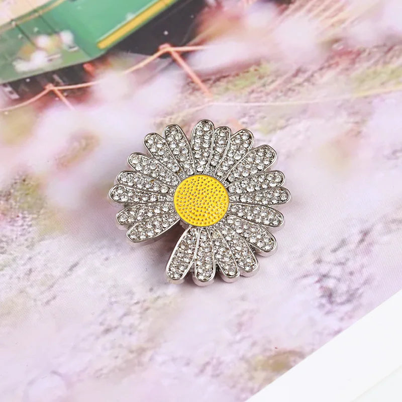 Ethereal Daisy Pendant Necklace | Hand-Painted Enamel Notched Floral Jewelry