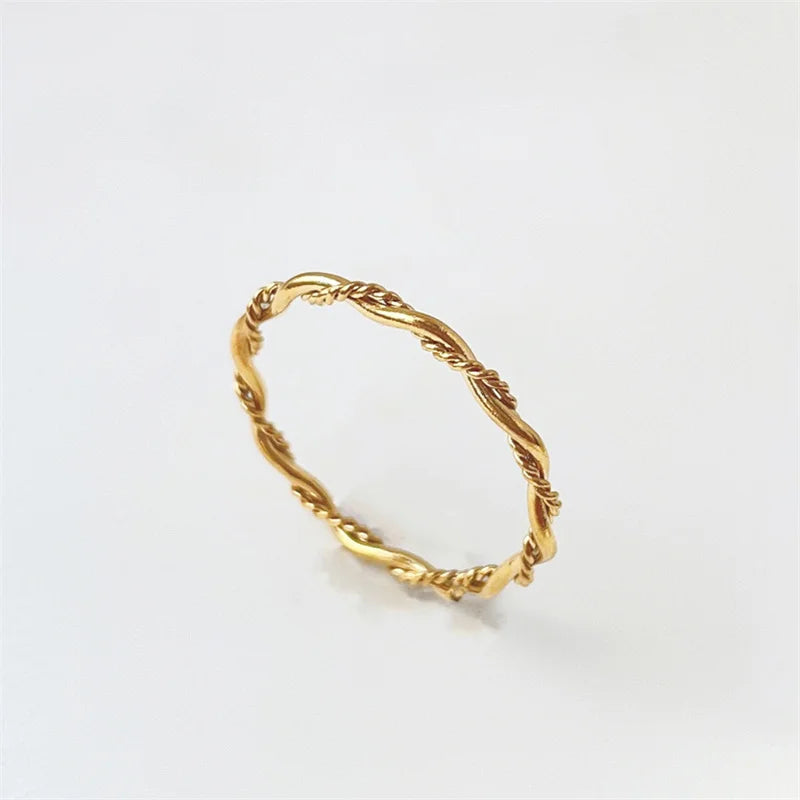 2023 2mm Minimalist Stainless Steel Knuckle Rope Twist Chain Ring for Women Girls Gold Plated Braided Ring Waterproof Jewelry