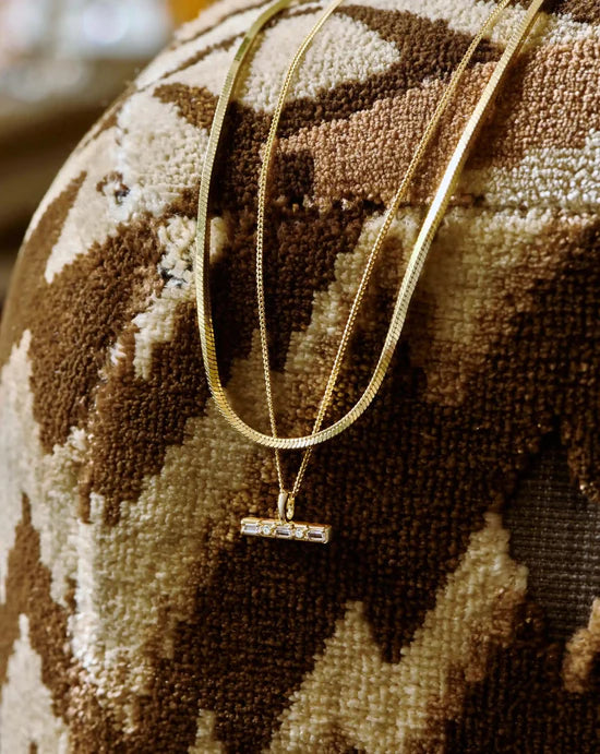 Aria T-Bar Stone Pendant Necklace — An Everyday Accent