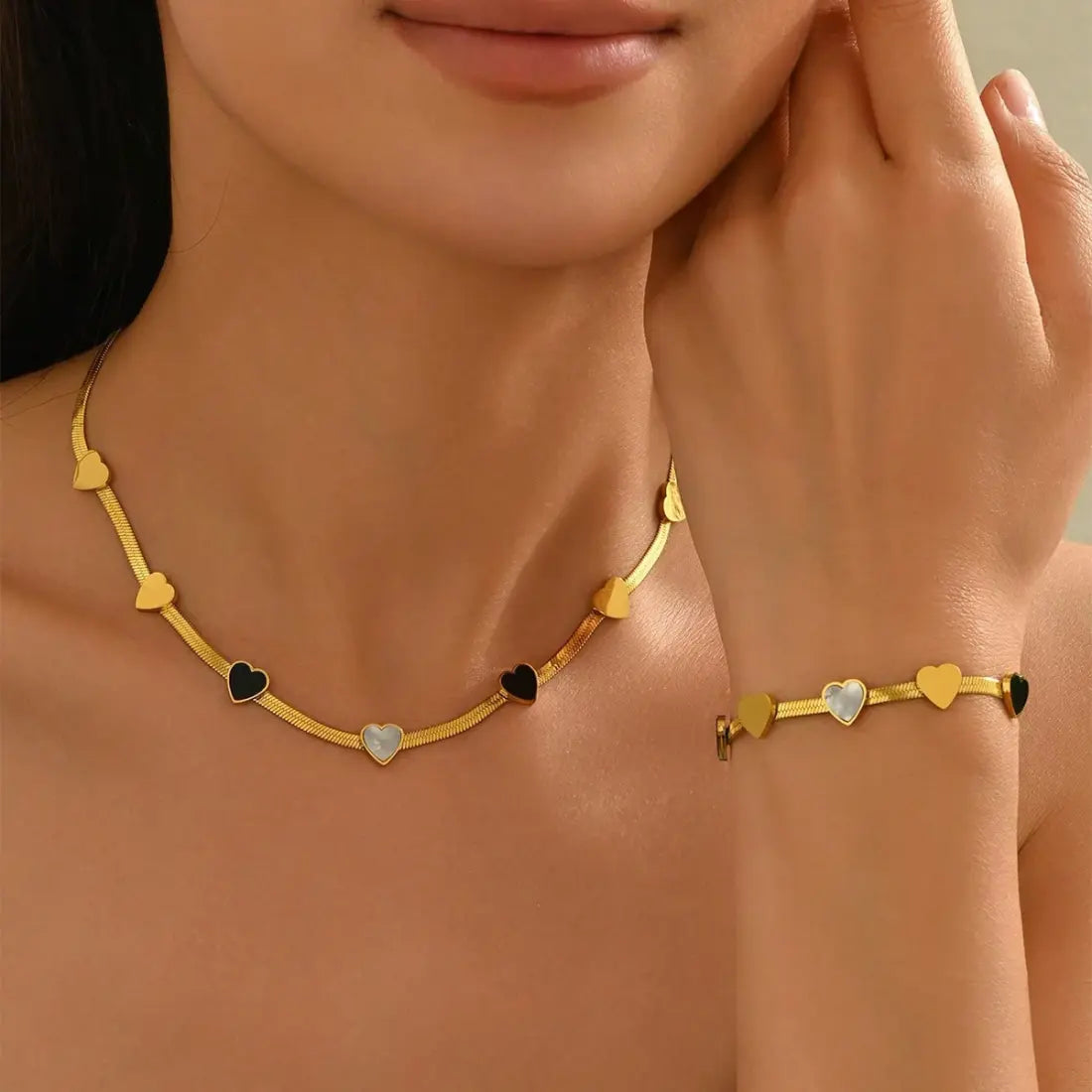 Women's Heart Shape 18K Gold Plated Necklace and Bracelet Set - EastCurated