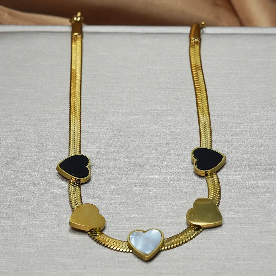Women's Heart Shape 18K Gold Plated Necklace and Bracelet Set - EastCurated