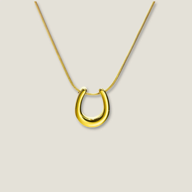 Women's Horseshoe Snake Necklace - EastCurated