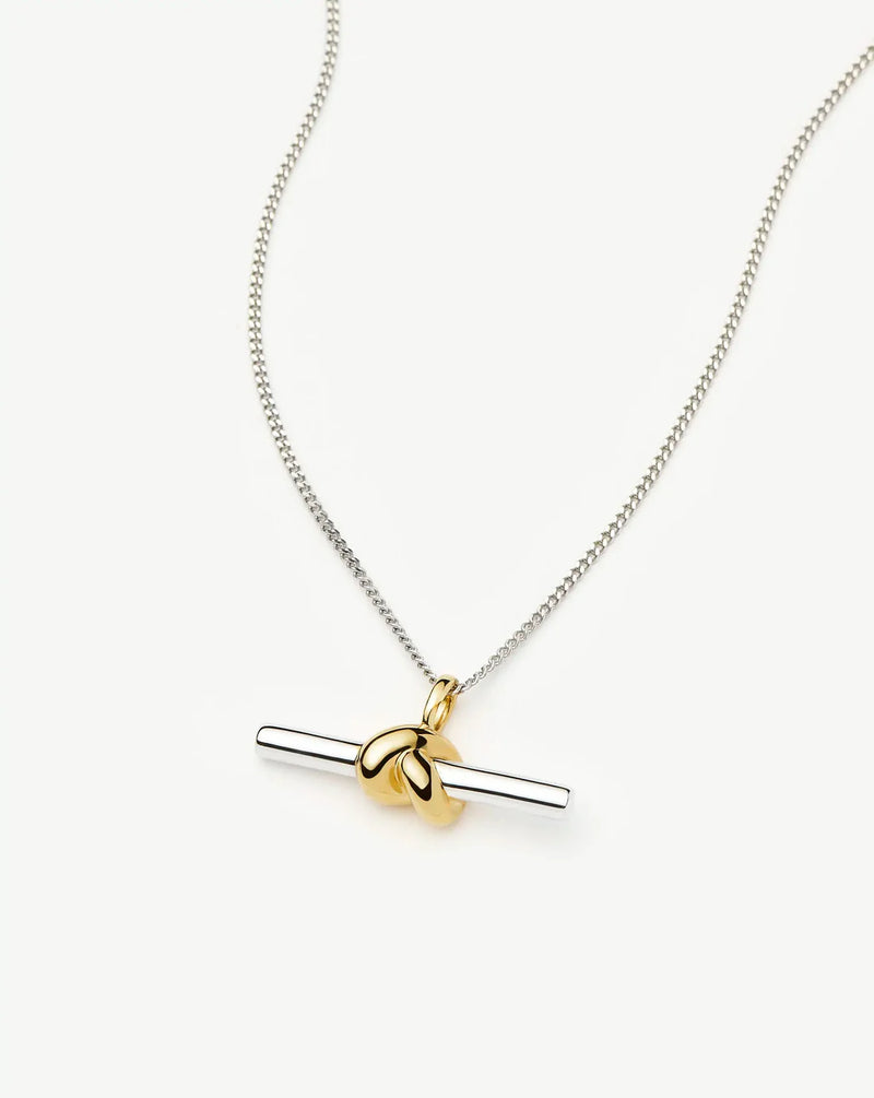 Toggle clasp detail of the Ridge T-Bar Knot Necklace