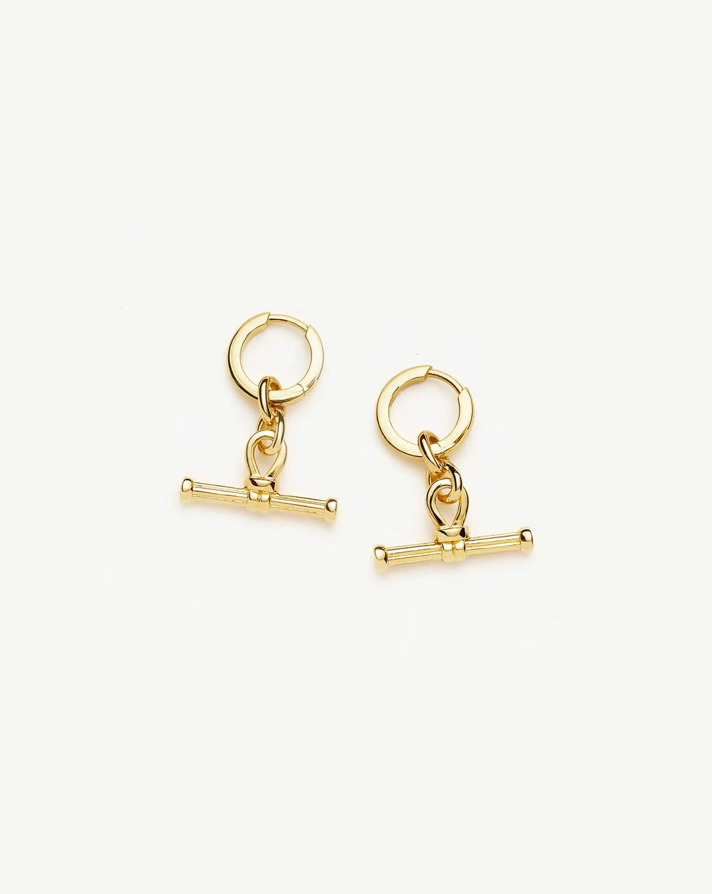 18k gold-plated Ridge T-bar drop huggie earrings, front view